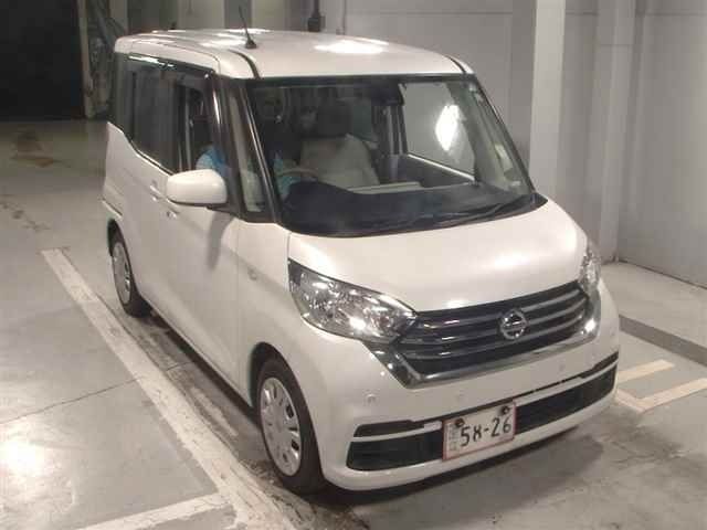 1119 Nissan Dayz roox B21A 2018 г. (JU Tokyo)